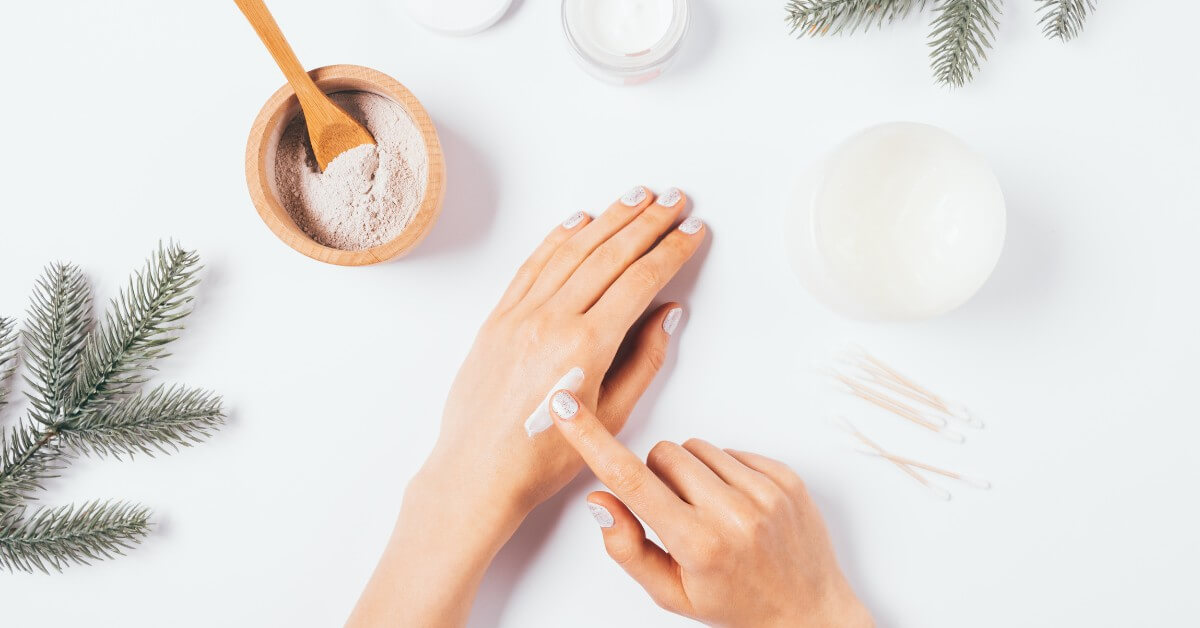 Dłonie w chłodne dni - jak o nie zadbać?