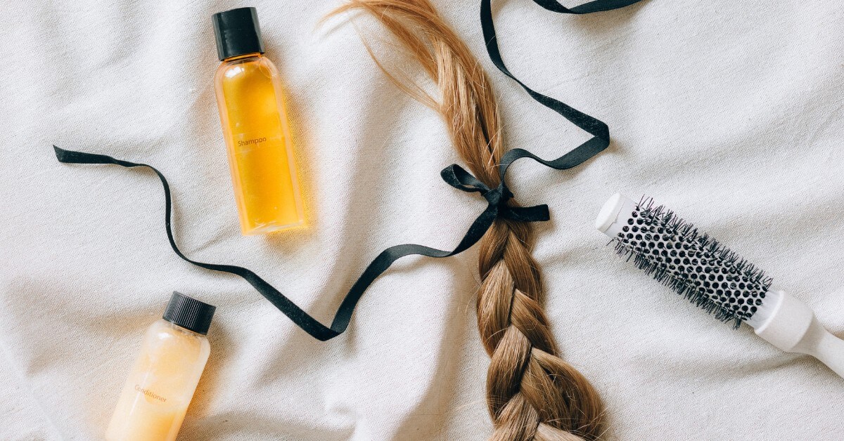 Naturalne metody na mocne i zdrowe włosy