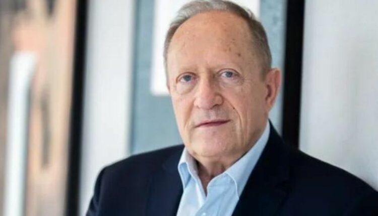 Profesor Andrzej Frydrychowski, autor